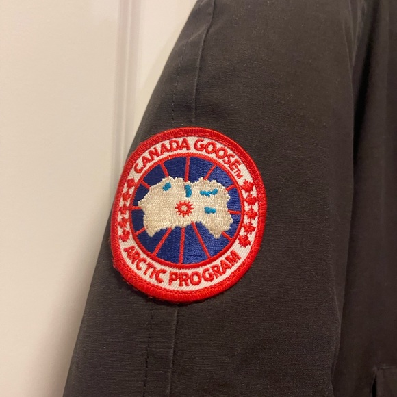 Men’s Canada Goose Chilliwack Bomber - Picture 5 of 15